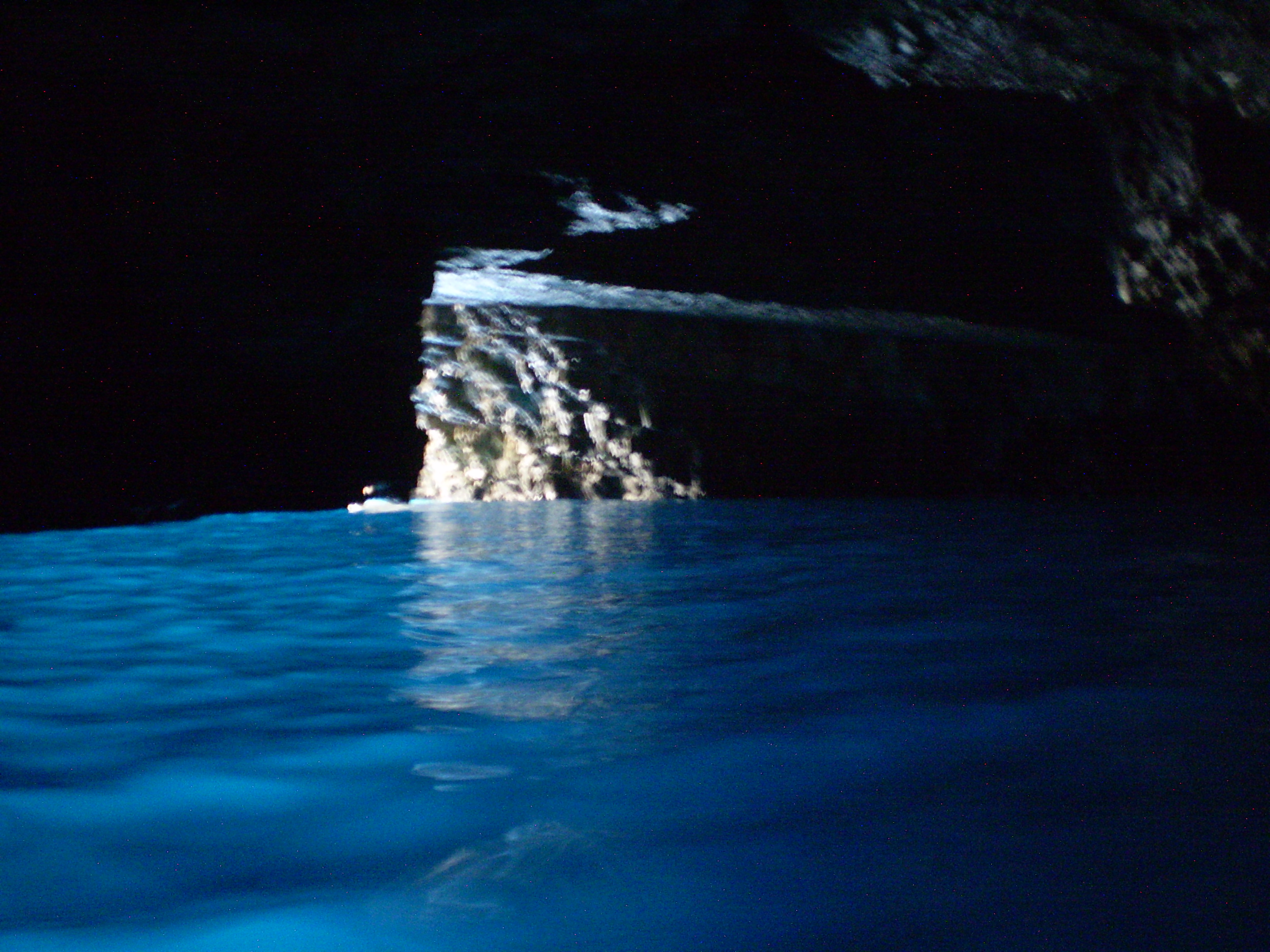 In der Höhle einfach nur Blau