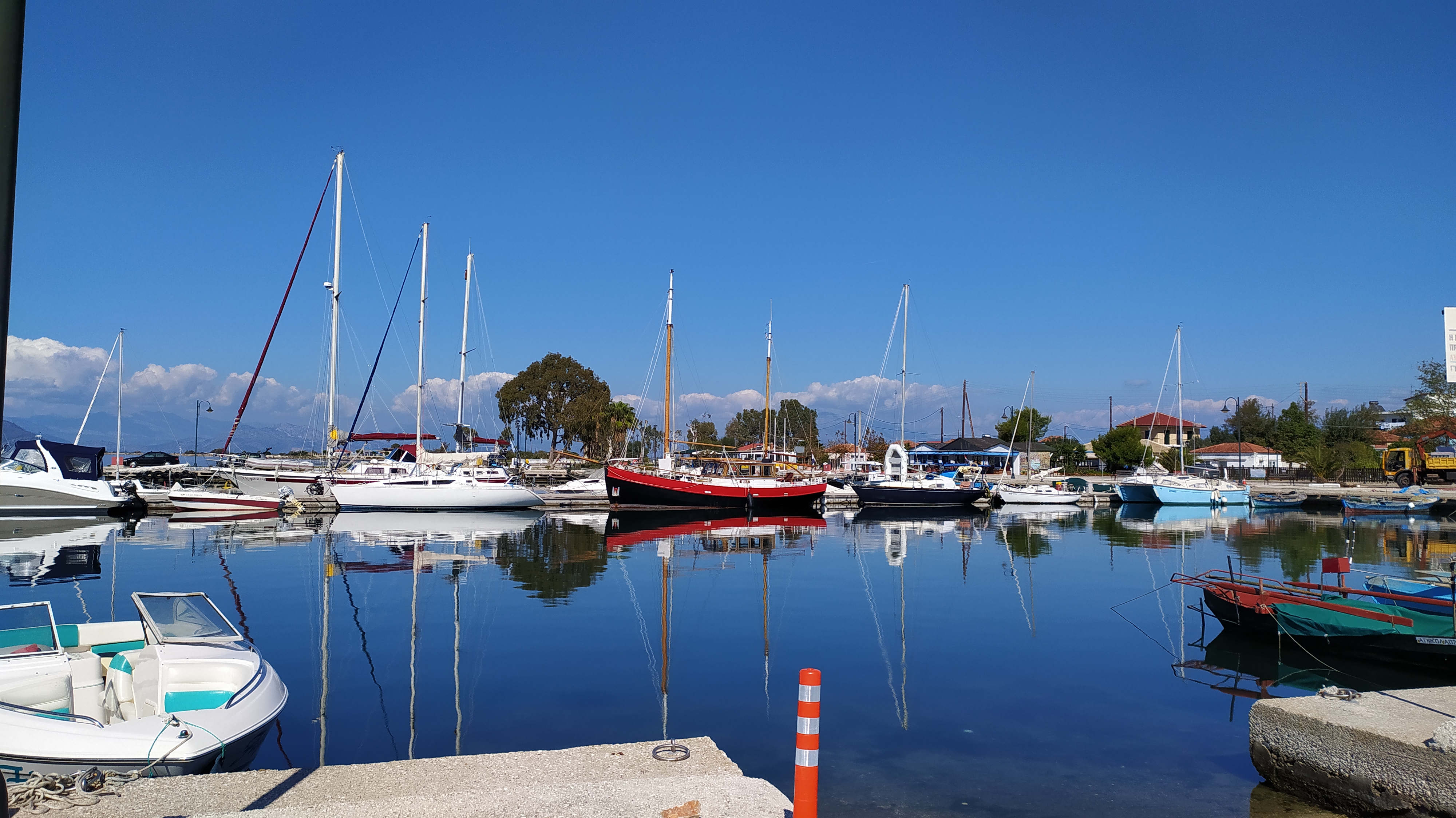 Hafen von Koronisia